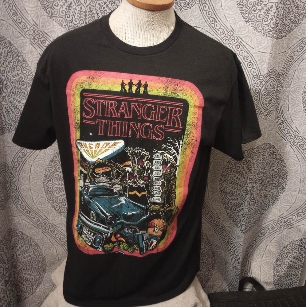 NWOT Strangers Things Unisex Black T-shirt Size Large